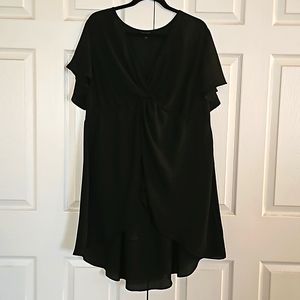 Flowy black tunic blouse